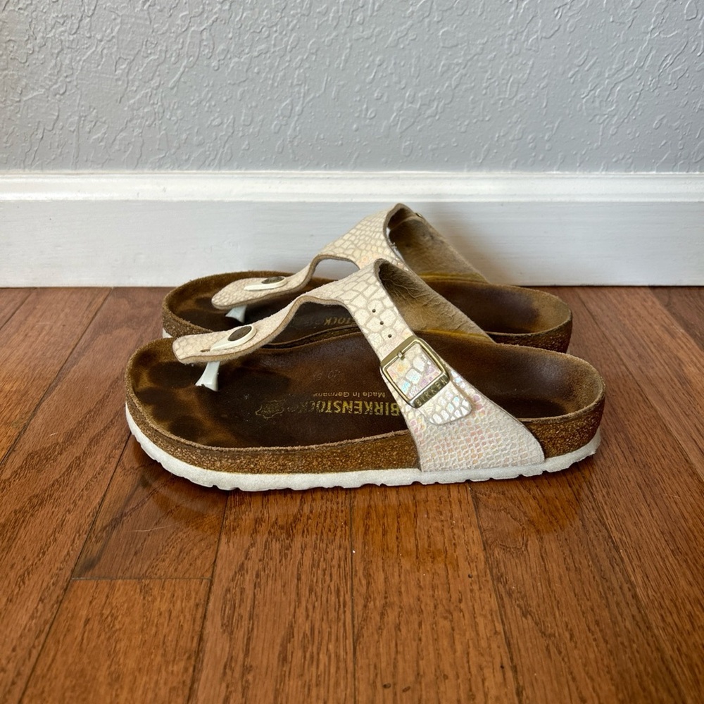 Birkenstock Gizeh Thong Sandals Shiny Snake Print EU 36 Women’s Size 5 Cream